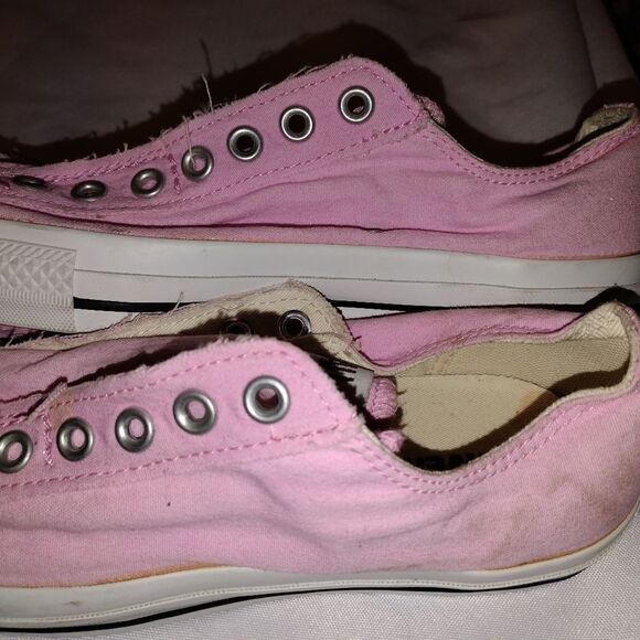 Pink Converse all stars - Picture 4 of 7